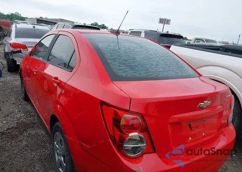 2015 Chevrolet Sonic Ls Auto из США, поврежденный, VIN 1G1JA5SH2F4138408